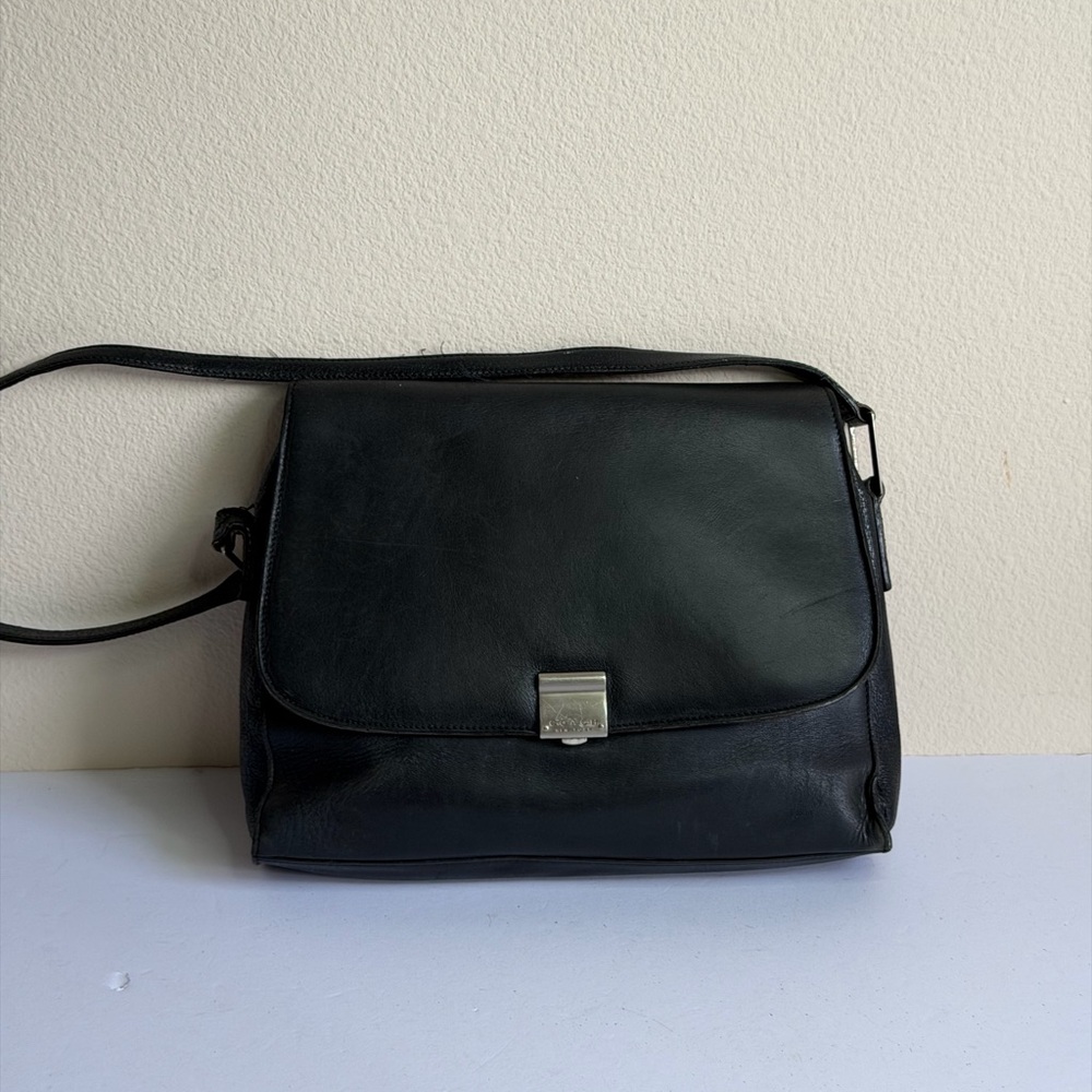 Vintage Coach Bridle Black Calfskin/Pigskin Leather Shoulder Bag Made in Italy